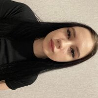 Emily_top's Avatar Photo