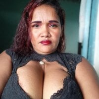 Yamileth_Adams webcam