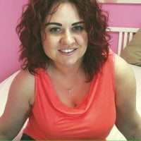 XHotSandraX's Offline Chat Room