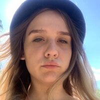 LIZA_EMMA's Offline Chat Room