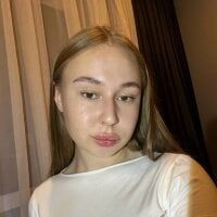 FlowerFlox webcam model