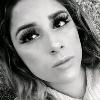 dominatrix28's Offline Chat Room