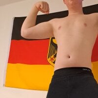 KevindauerhornyLive Webcam