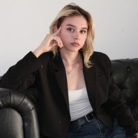 emijune from Stripchat