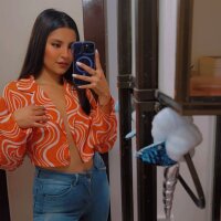 lia_taylor_t