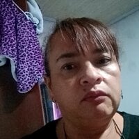 AishaRobins: офлайн-чат