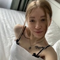 LauraWhiskycole webcam