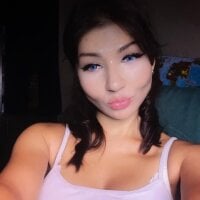 Elyanori webcam model