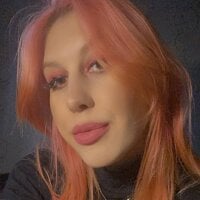 redheaded_queen webcam model