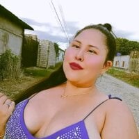 Ivonne20 webcam model