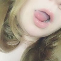 Pussy_girl376's Offline Chat Room