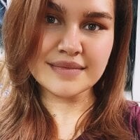 x_Emilia_x's Offline Chat Room