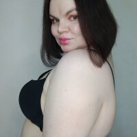 NinaLeeone