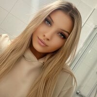 Alexis_Grey18 webcam