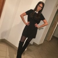 bridgethottie Chat Room offline