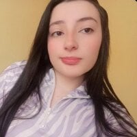 vaiolet_purple model avatar