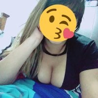 Chinitalove's Offline Chat Room