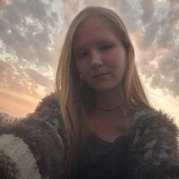 LiandraNelson webcam model