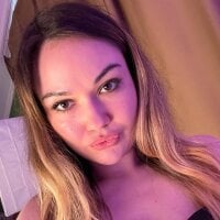 LauraCla's Offline Chat Room