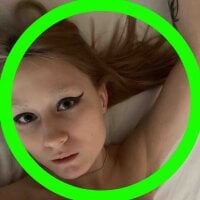 milena_lucky's Offline Chat Room