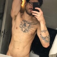 SlutboyAlx webcam