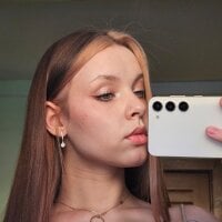 ห้องแชทสดของ Hina_Smith