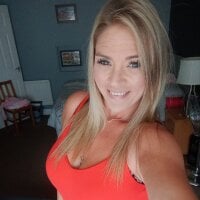 CrazyMonie webcam