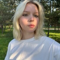AnnySweetLips