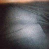 Eyesonly4yu's Offline Chat Room