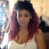 KinkyLatina's Offline Chat Room