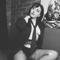 Danielabluepage's Offline Chat Room