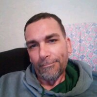 Iluv2blowloads' Offline Chat Room