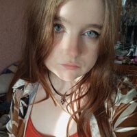 NightSaffron webcam model