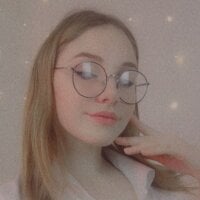 غرفة دردشة Rinata_Sweet دون اتصال