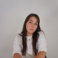 SongBenzinger webcam model
