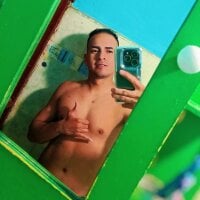 Alee_g1311 webcam