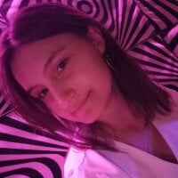 MiaMarkussen's Offline Chat Room