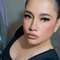 CharlizeGirs webcam model