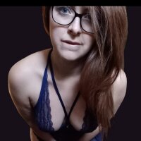 lizzie-91's Offline Chat Room