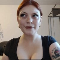 nuzzlove from Stripchat
