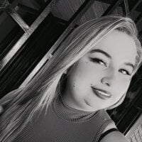 Peliroja_HOT69