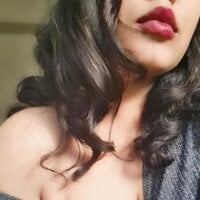 sexinesoverloded's Offline Chat Room