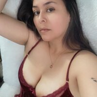 Jsexymami23's Offline Chat Room
