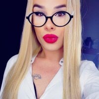 EvelynLexy webcam model
