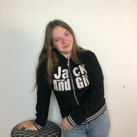 AnltaMoore Adlı Modelin Çevrimdışı Sohbet Odası