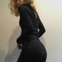 DinaArina88's Offline Chat Room