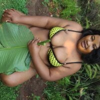 latoya18's Offline Chat Room