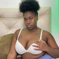 karina_ebony's Offline Chat Room
