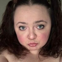 oops_madi_1999's Offline Chat Room