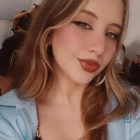 Emily_Evanss18 webcam model